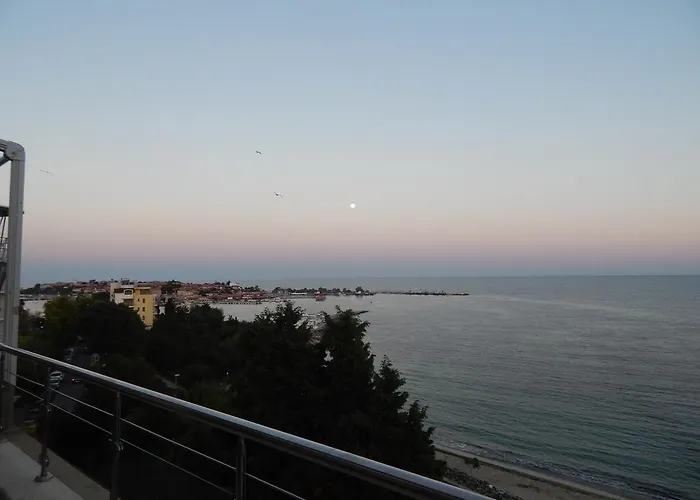 Black Sea Panorama Lägenhet *